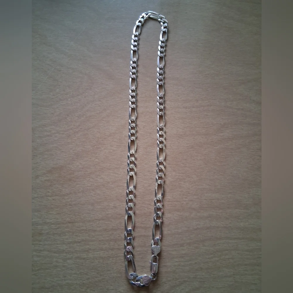 925 Italy Sterling 24" Figaro Chain 10mm - Picture 2 of 11